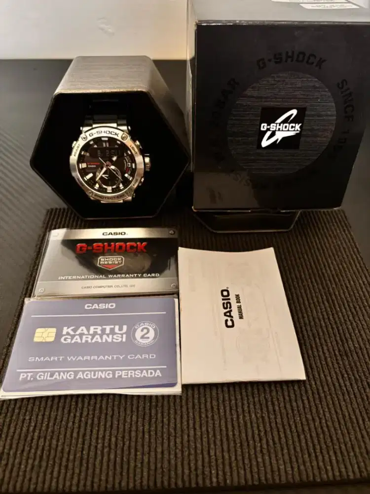 GSHOCK GST B200