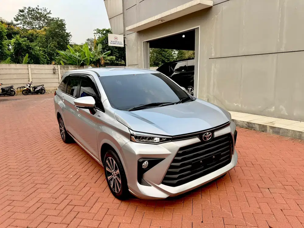 Toyota Avanza 1.5 G 2023 AT silver metallic