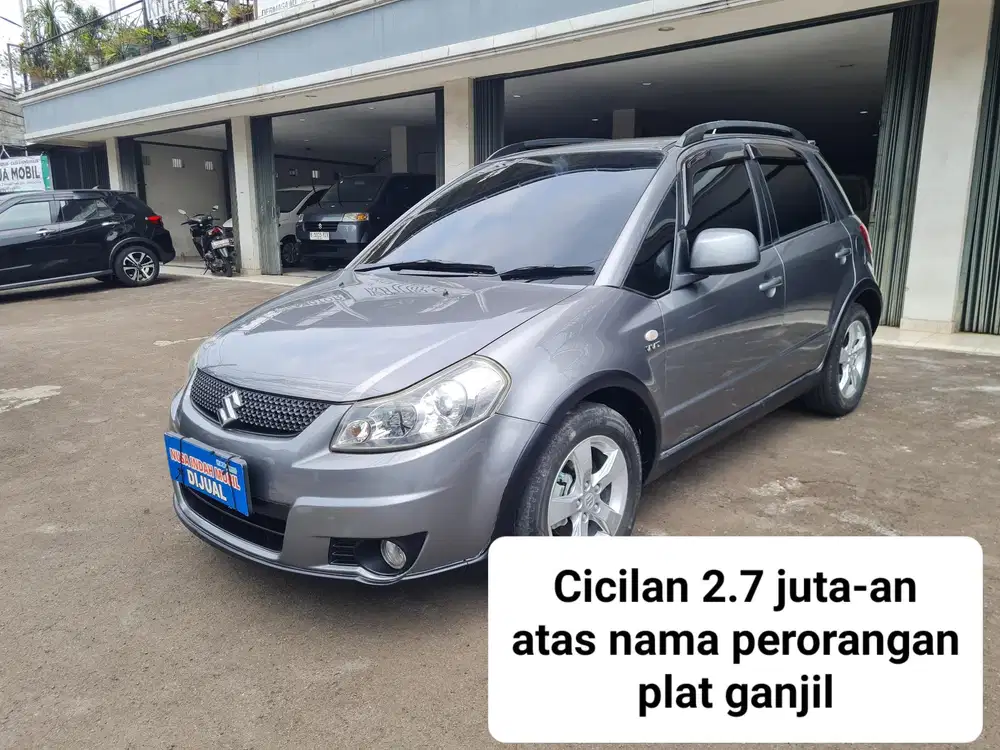 TDP 8 JUTA Suzuki SX4 X-Over MANUAL 2013