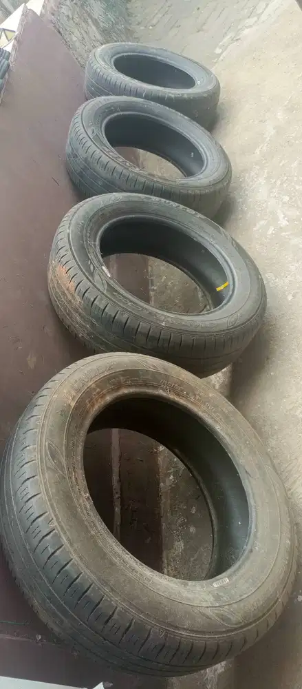 1 set Dunlop eco enasave 195/65R16 ban Bawaannya expander