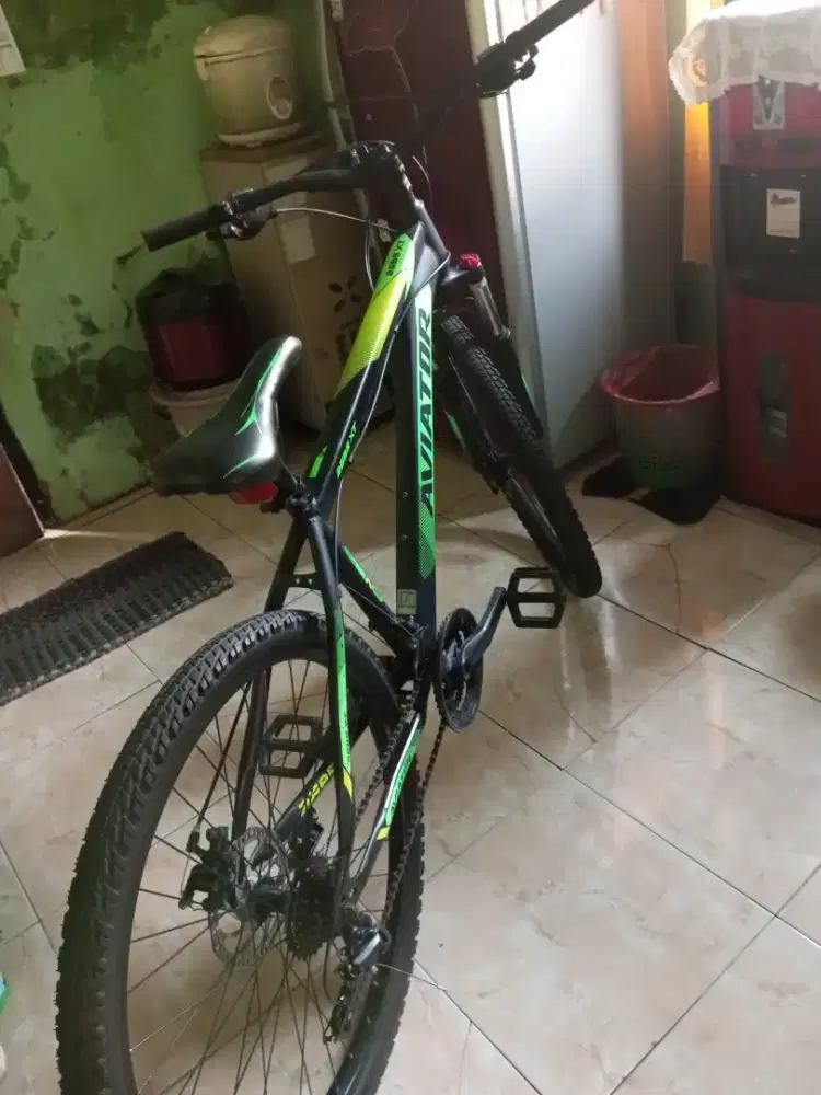 Sepeda merk Aviator