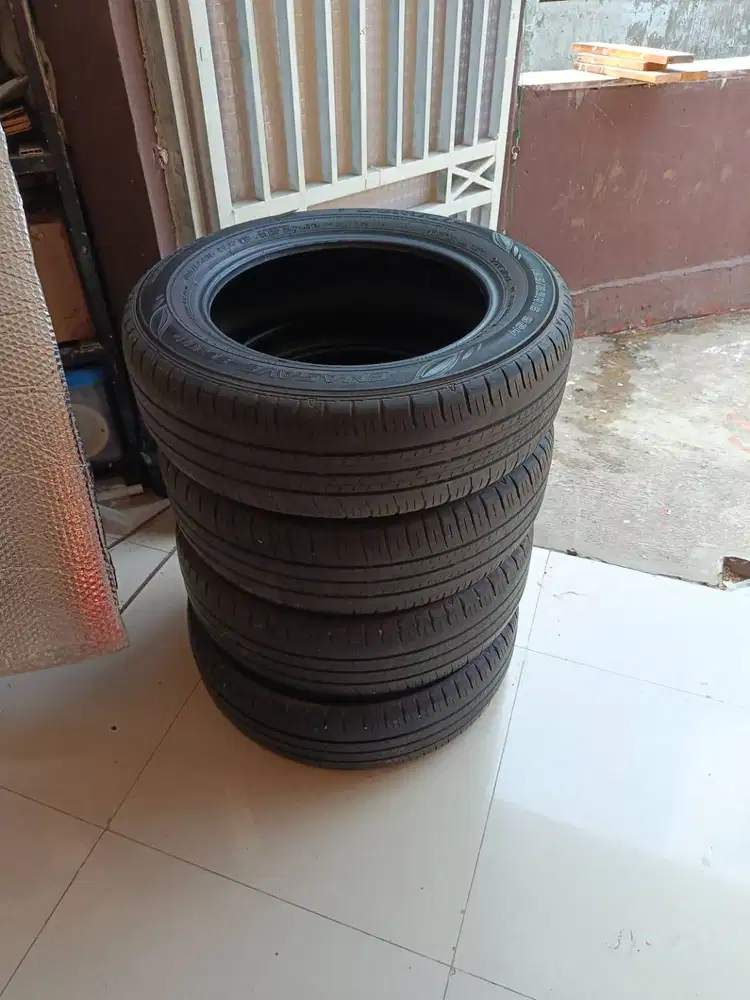 1 set Dunlop eco enasave 195/65R16 ban Bawaannya expander