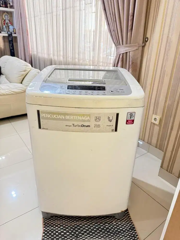MESIN CUCI OTOMATIS MERK LG