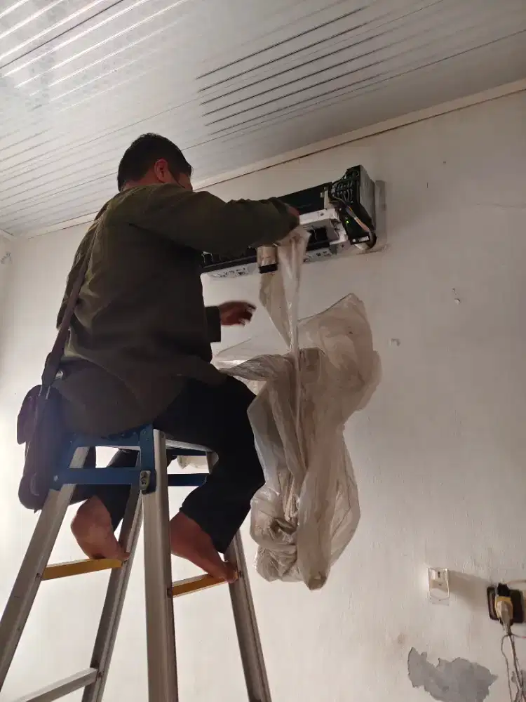 Jasa Cleaning AC dan servis