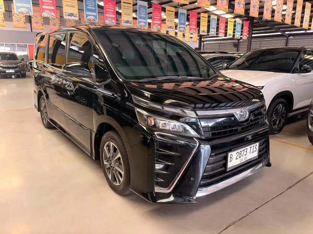 [TDP 20jt] Toyota Voxy 2.0 AT 2020 Pajak Panjang