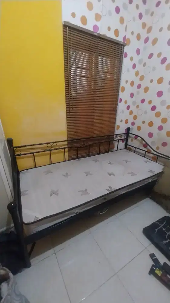 Daybed Ranjang Santai/Sofa Bed 90x200