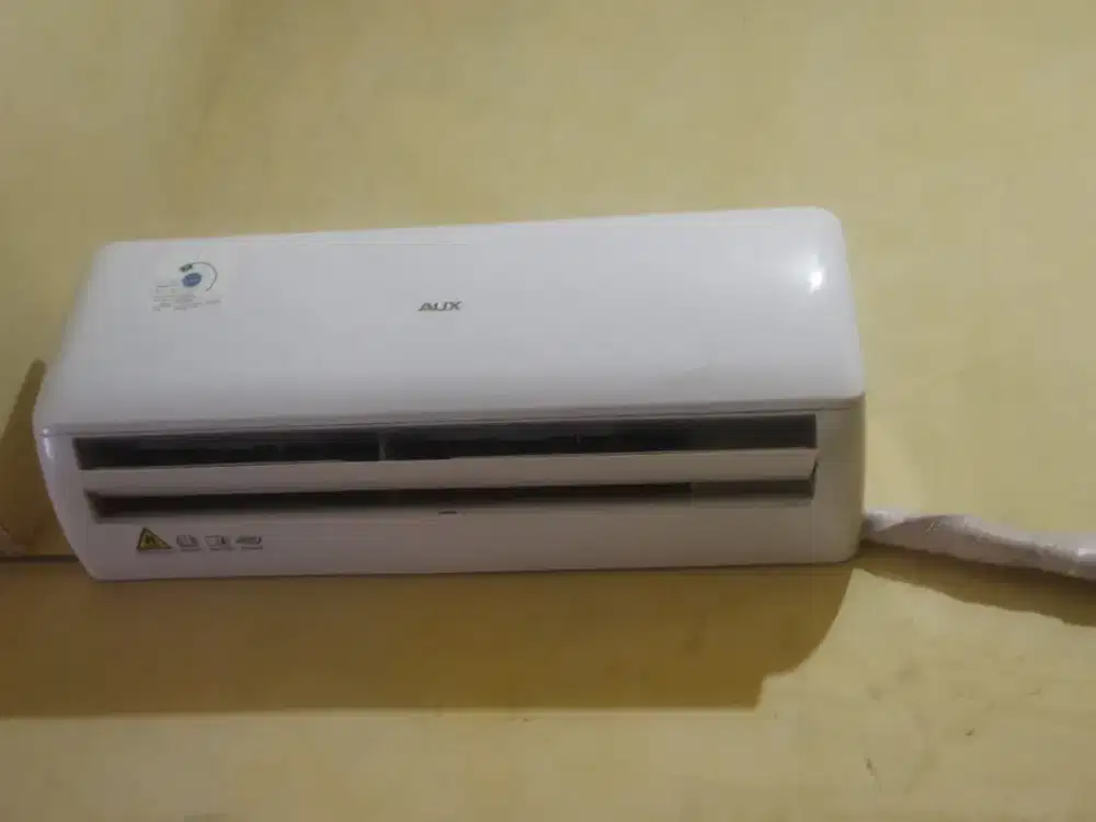Dijual AC AUX 1pk