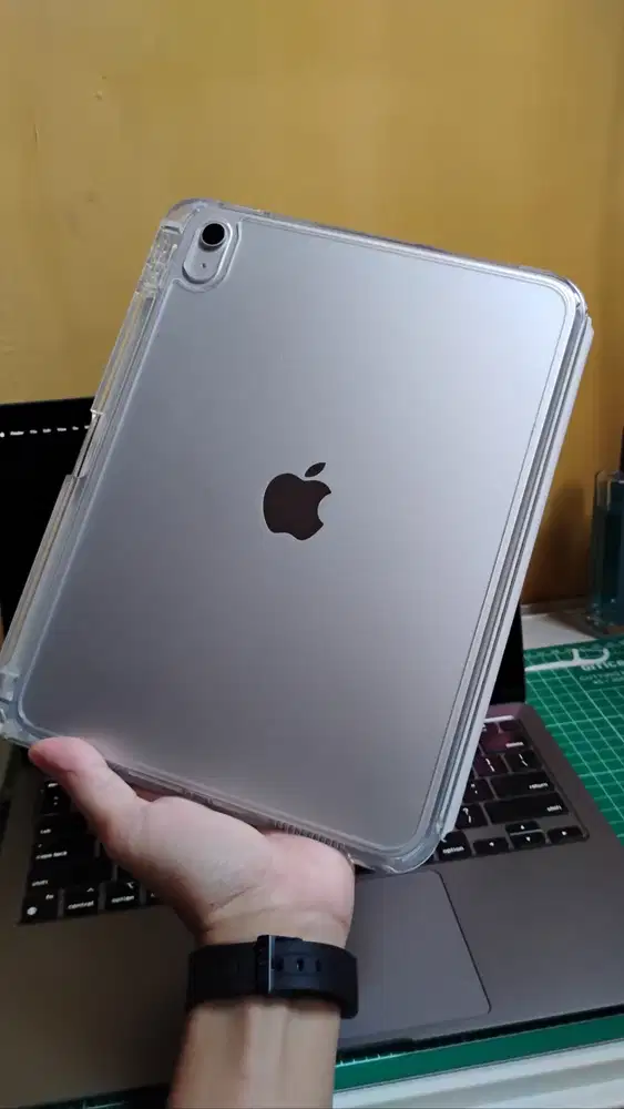 Apple iPad 11th Gen 11-Inch A16 Chip 2025 - 128GB, Silver