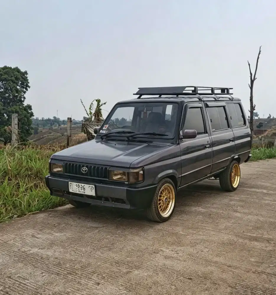 Kijang Super KF50 1990