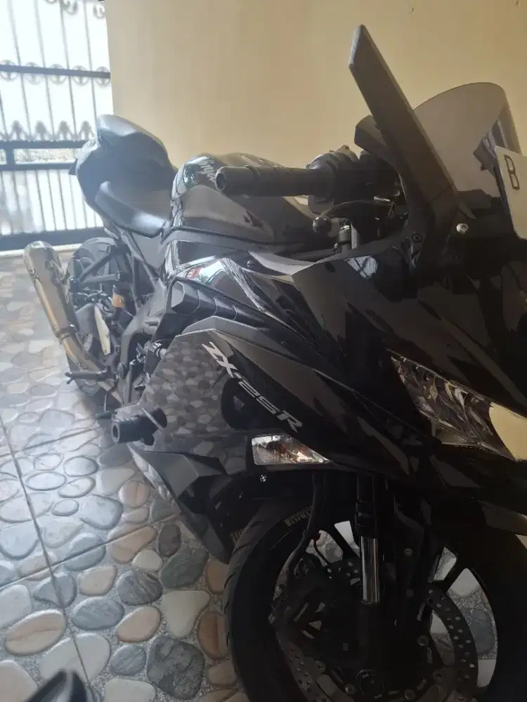 Dijual kawasaki zx black edition thn 2022