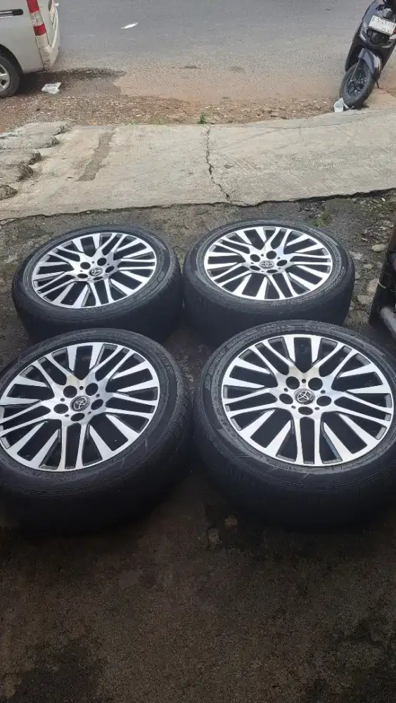 Alphard velg dan ban ring 18 original alphard