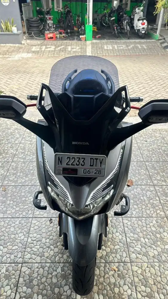 Honda Forza 250 cc