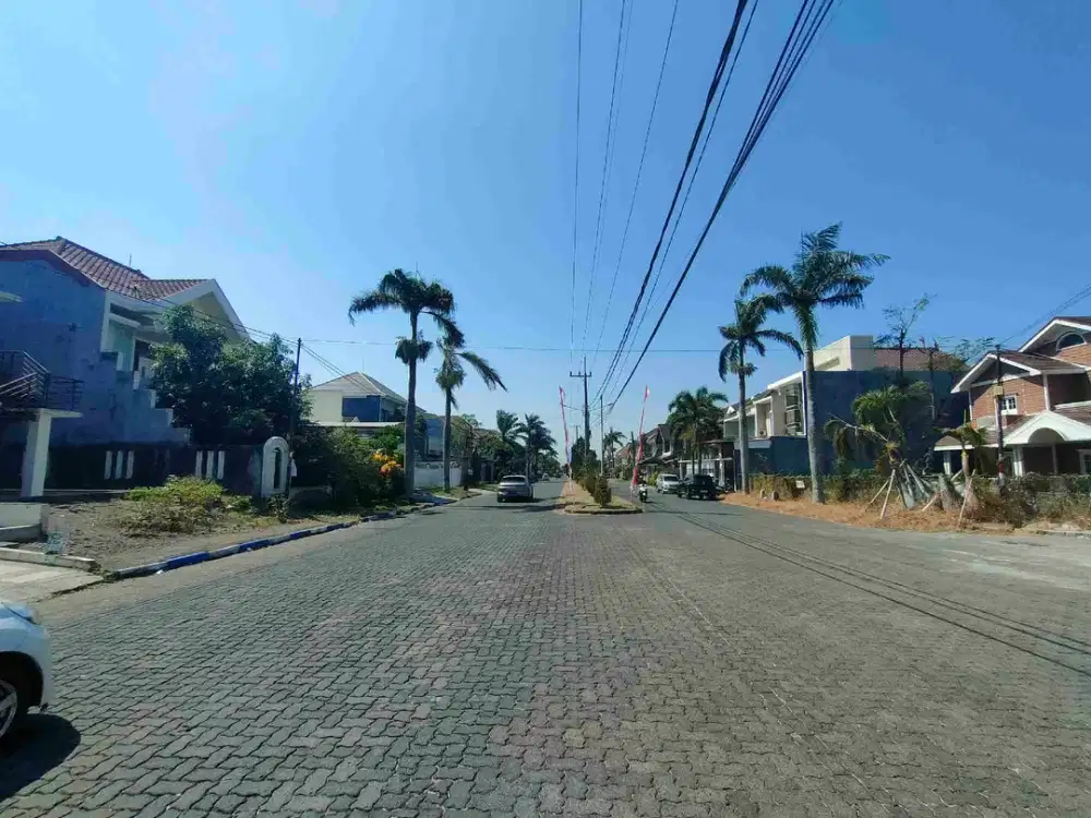 Dijual Rumah Raya Boulevard Dekat Gerbang Kota Malang