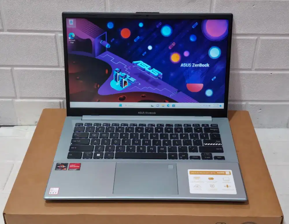 Laptop Asus Vivobook Go 14 E1404FA AMD Ryzen 3 7320U/Ram 8GB/SSD 512GB