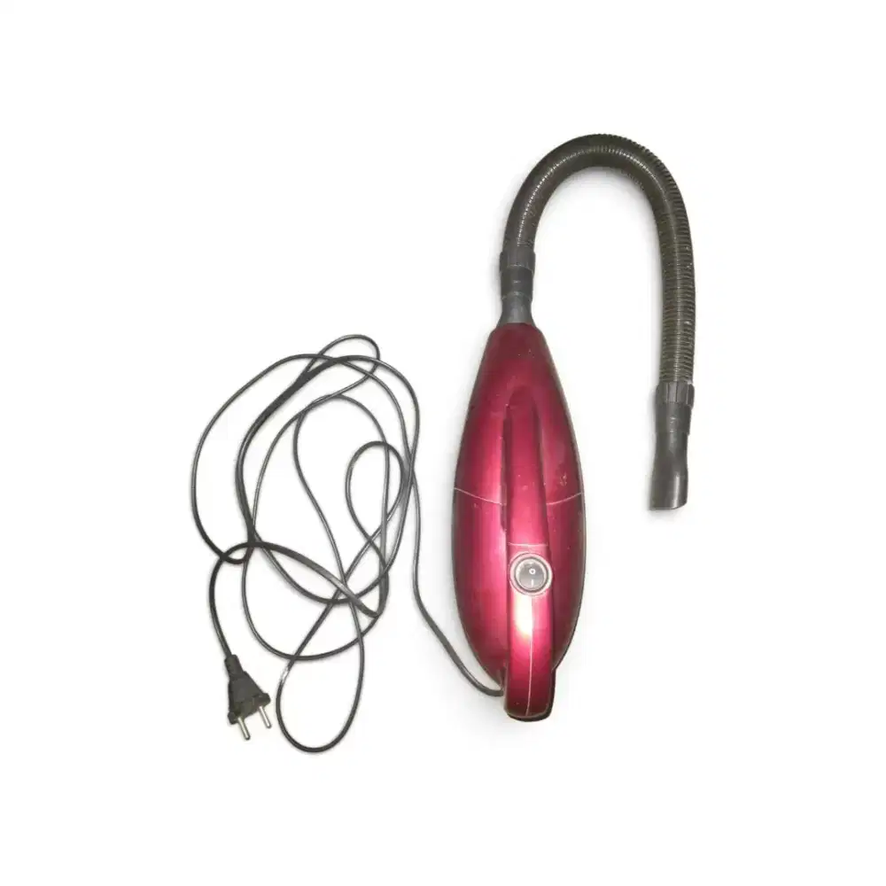 Vacum cleaner warna merah