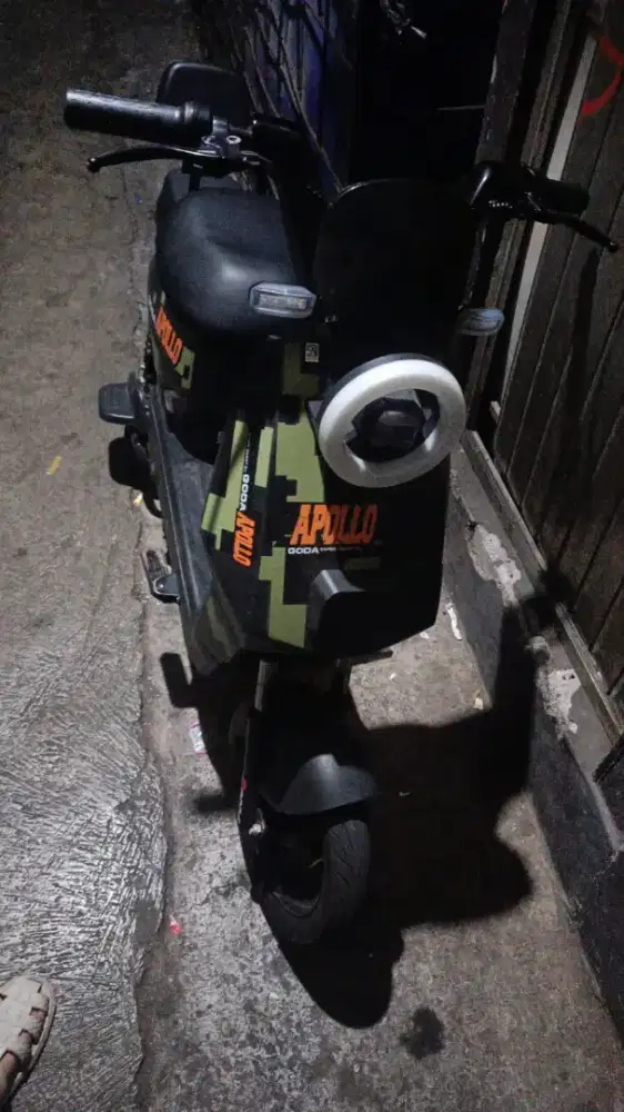Sepeda listrik GODA ITEM