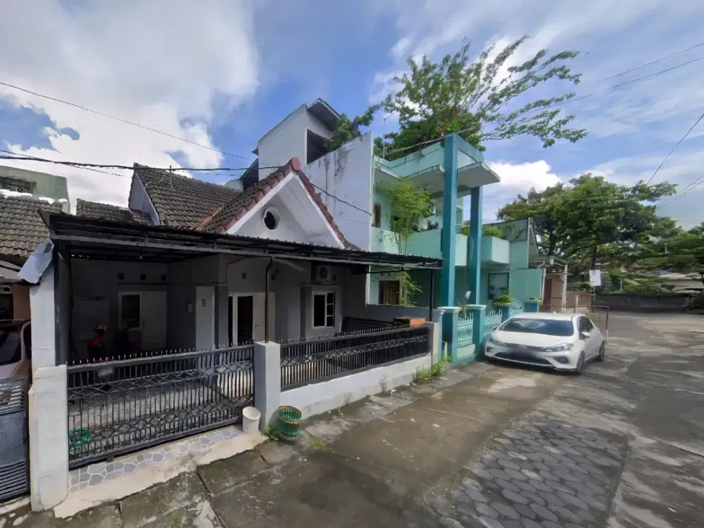 Under 1 M, Rumah Dekat Ambarukmo Plaza Siap Huni
