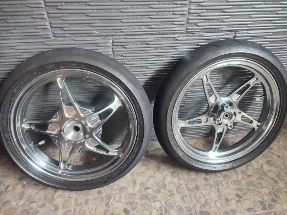 Velk delviker r14 scopy beat vario 110