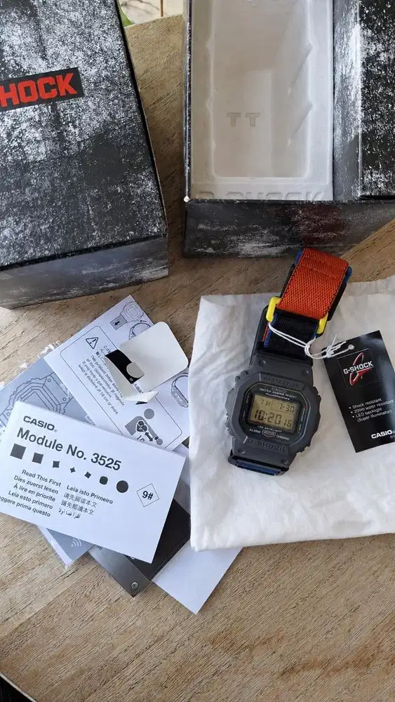 G SHOCK DW 5600MNC-8A2DR