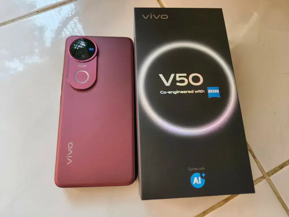 Dijual Vivo V50 5G 8/256 umur 1 bulanan
