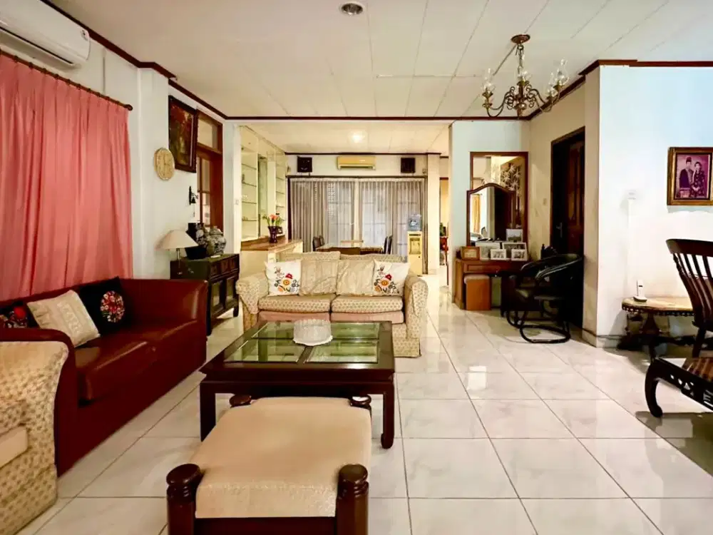 Rumah Dijual Pondok Indah Jaksel Lahan Luas 300 m² Hadap Utara AM-18584