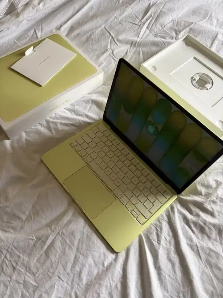 MACBOOK NEO 8/256GB NEW GARANSI RESMI - BISA CICILAN