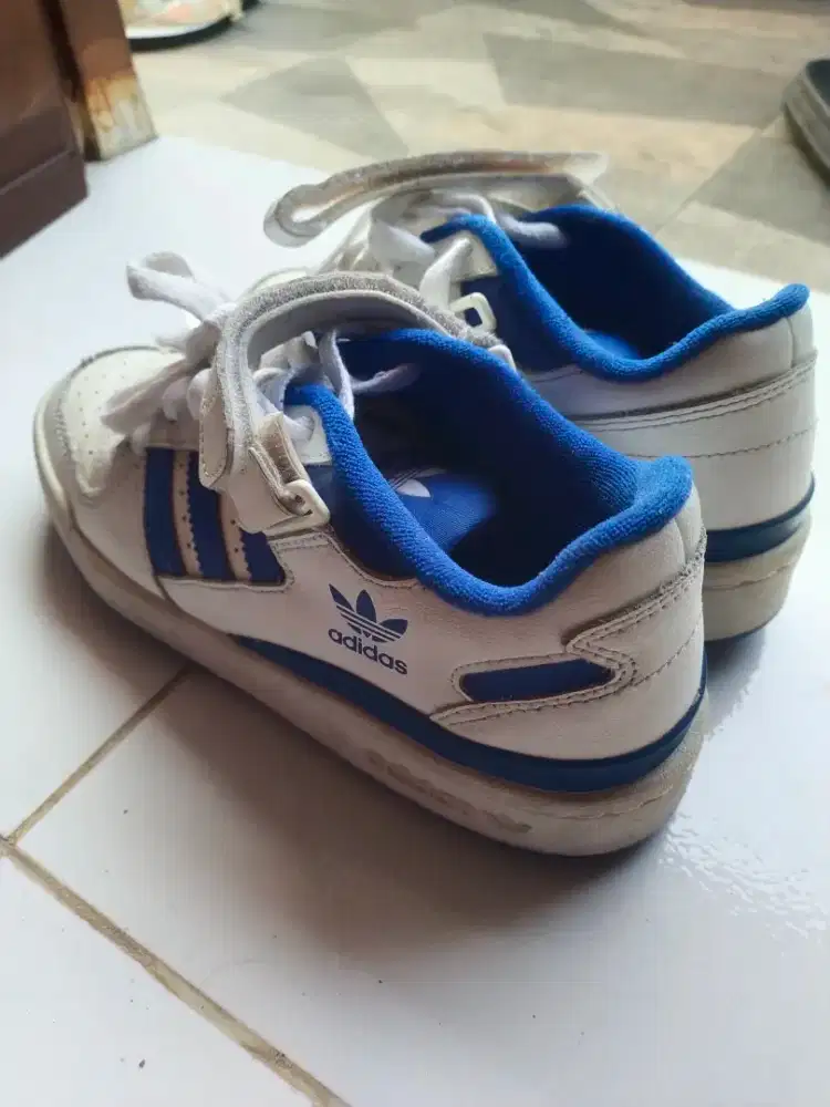 Sepatu Adidas anak