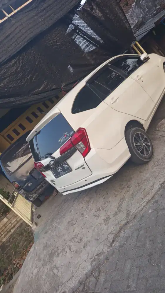Dijual cepat mobil calya 2021.dilepas 125jt nego.tangan pertama