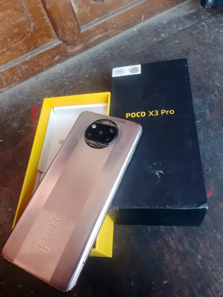 Aksesoris jual hape Poco x3 ram 8/128 minus