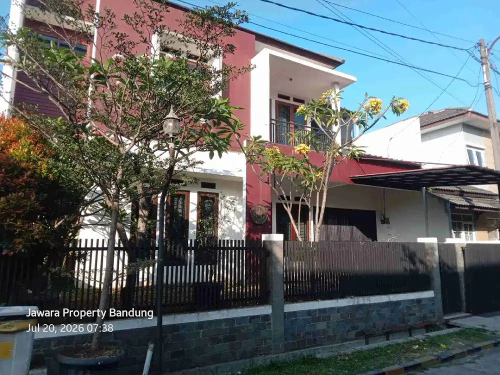 rumah mewah konplek arcamanik dekat sport centre jabar