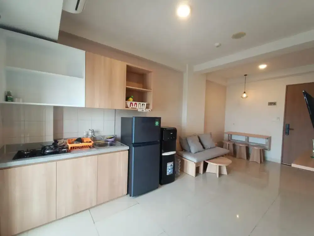 Disewakan 2BR Oak Tower B Full Furnish Jaktim– Lantai 20, Joging track, Gym, and Pool