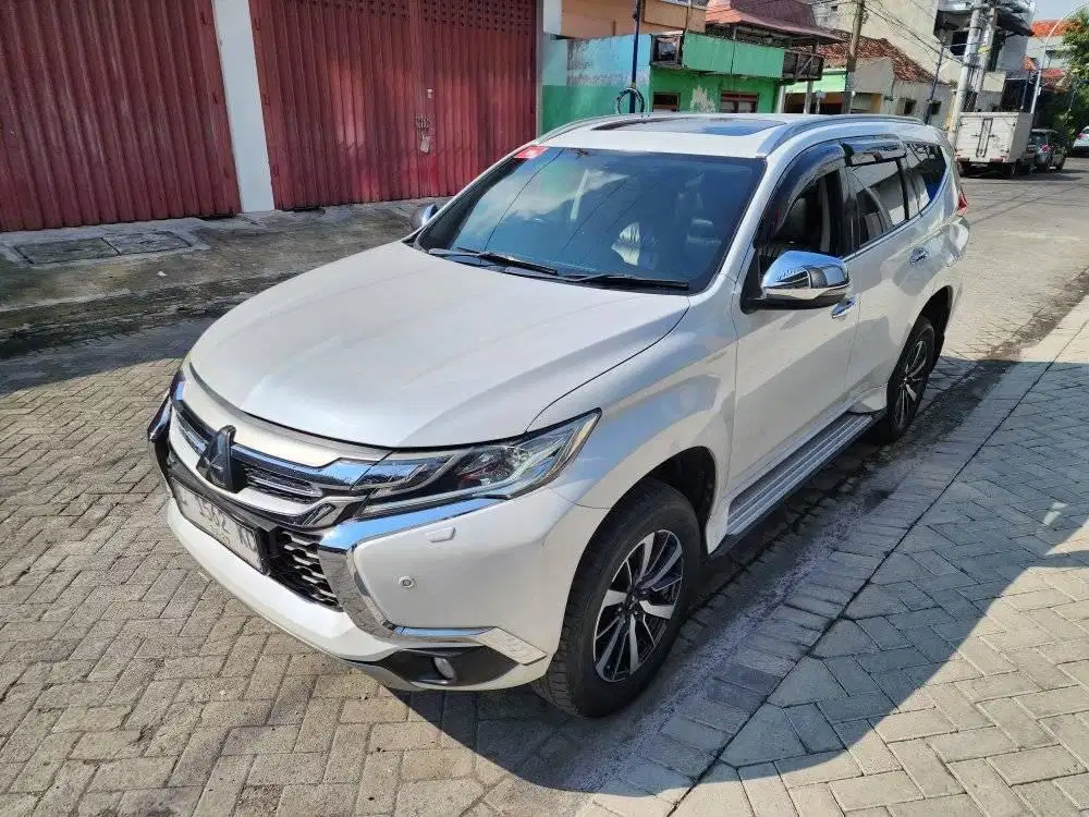 MITSUBISHI PAJERO SPORT 2.4 DAKAR SOONROF DISEL MATIC 2019 SURABAYA