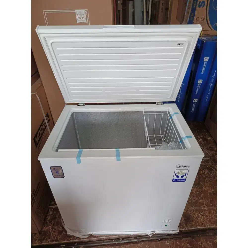 Frezerr midea 200 L