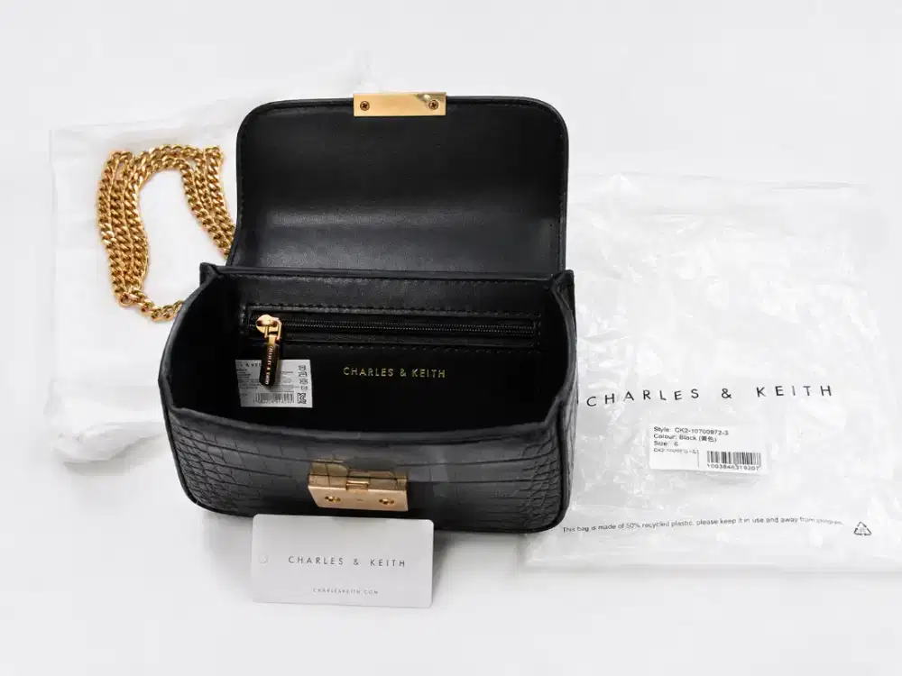 *PRELOVED CHARLES & KEITH*