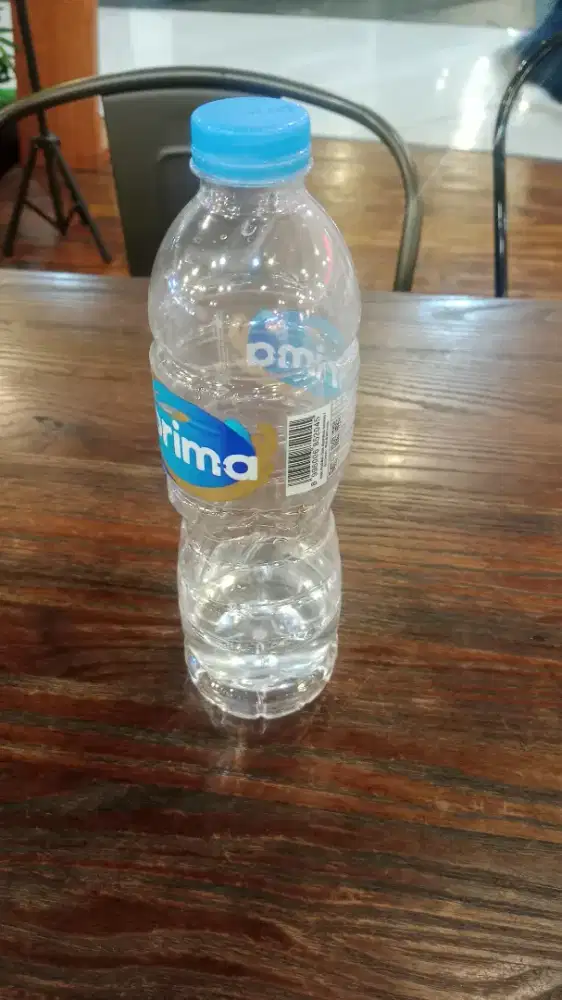 Botol air mineral
