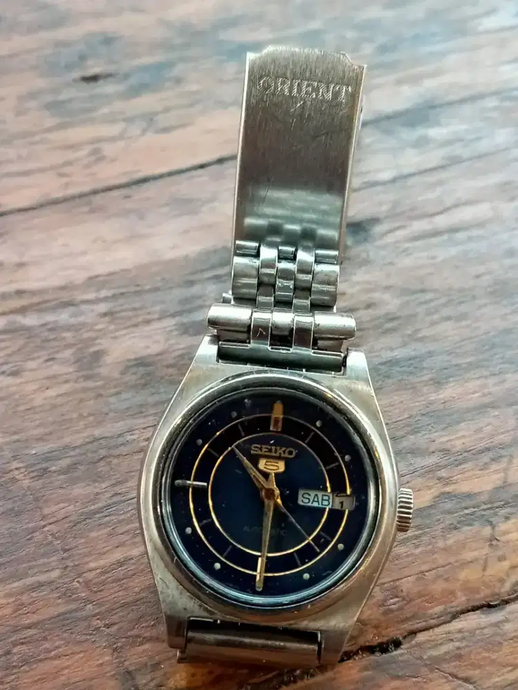 Jam tangan Seiko otomatis buat cewe