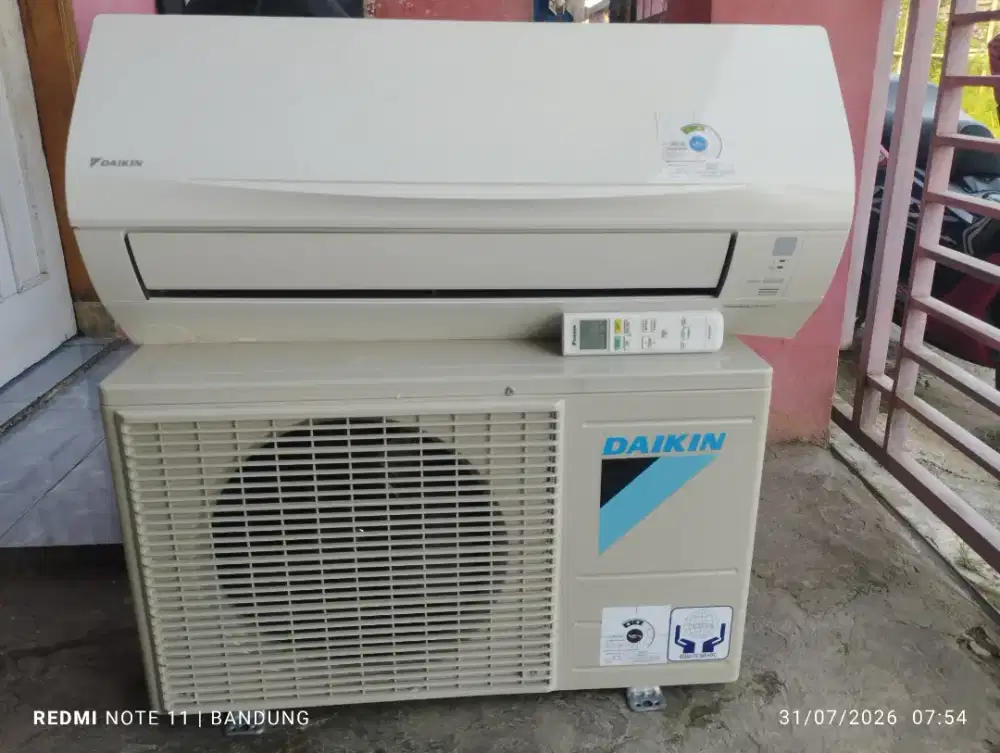 AC Daikin Thailand R32 1pk kondisi 90%+pasang garansi