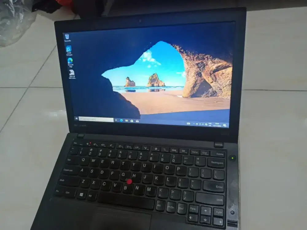 Lenovo thinkpad x240 i5 ssd 128gb ngebut