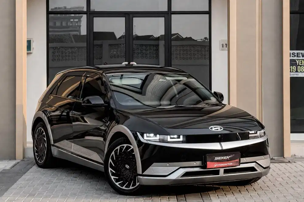 Hyundai Ioniq 5 Signature Long Range Listrik EV Panoramic AT 2023
