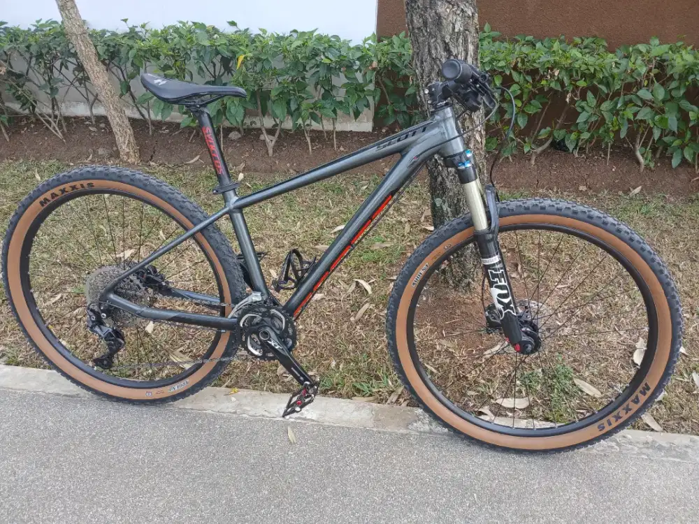Sepeda Scott scale 770 size S