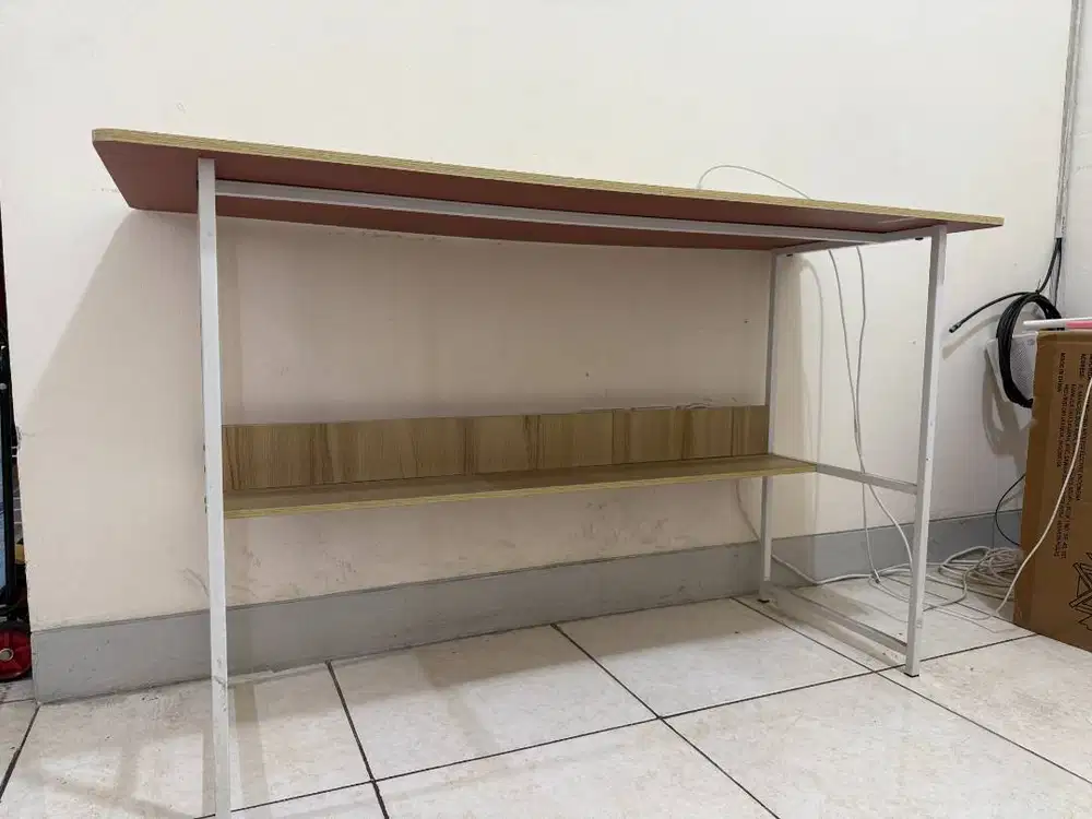 Meja Kerja / Meja Belajar Minimalis