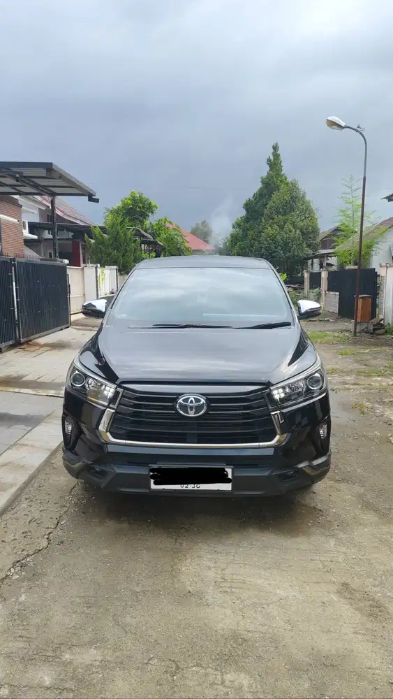 Toyota Innova Venturer 2.4 A/T Diesel 2022