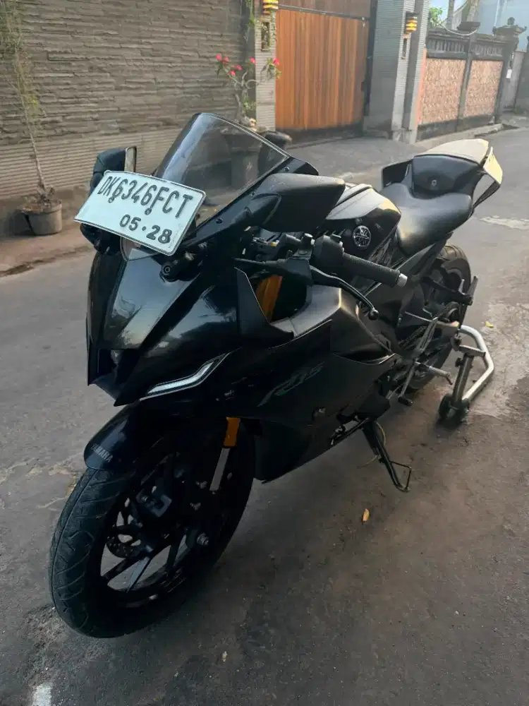 Yamaha R15 v4 2023