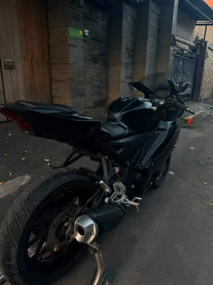 Yamaha R15 v4 2023