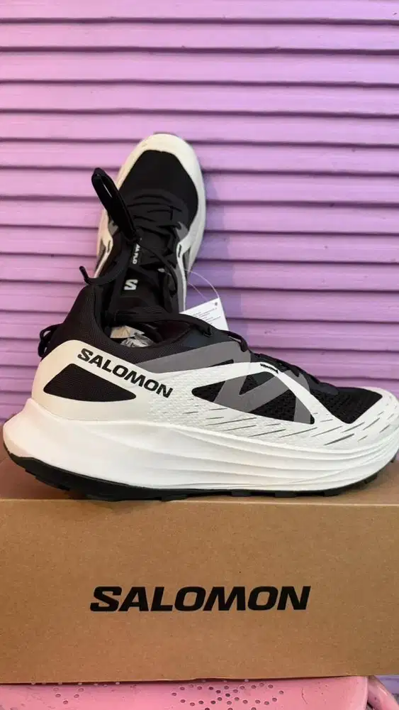 DIJUAL BNIB sepatu salomon ultra flow laki-laki
