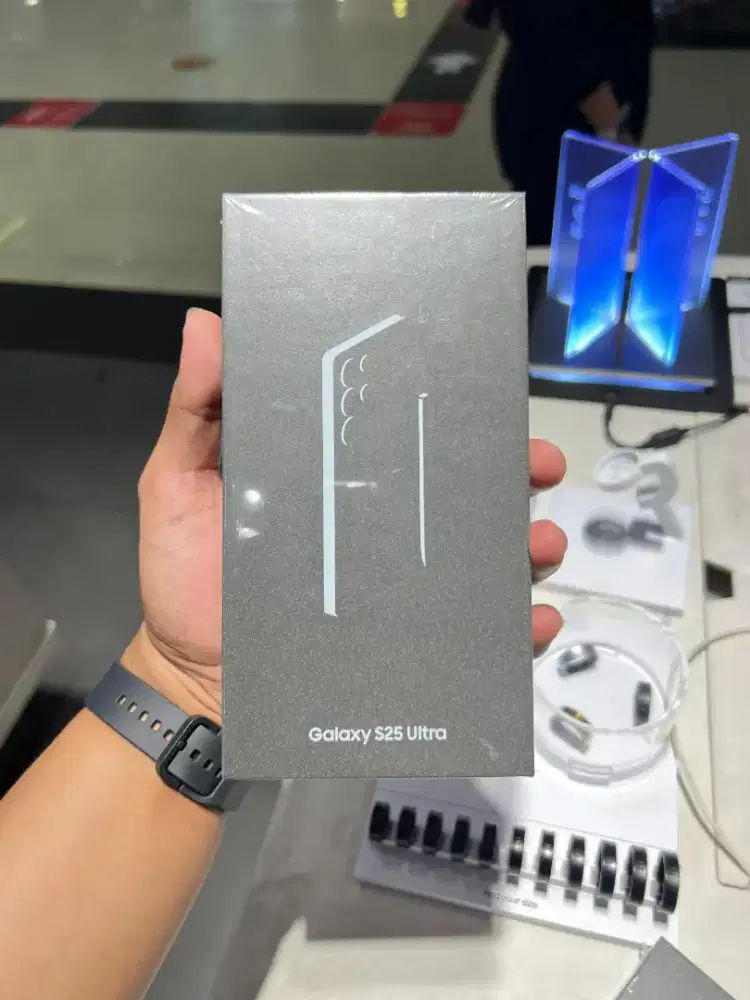 Samsung S25 Ultra 12/512 Garansi Resmi SEIN