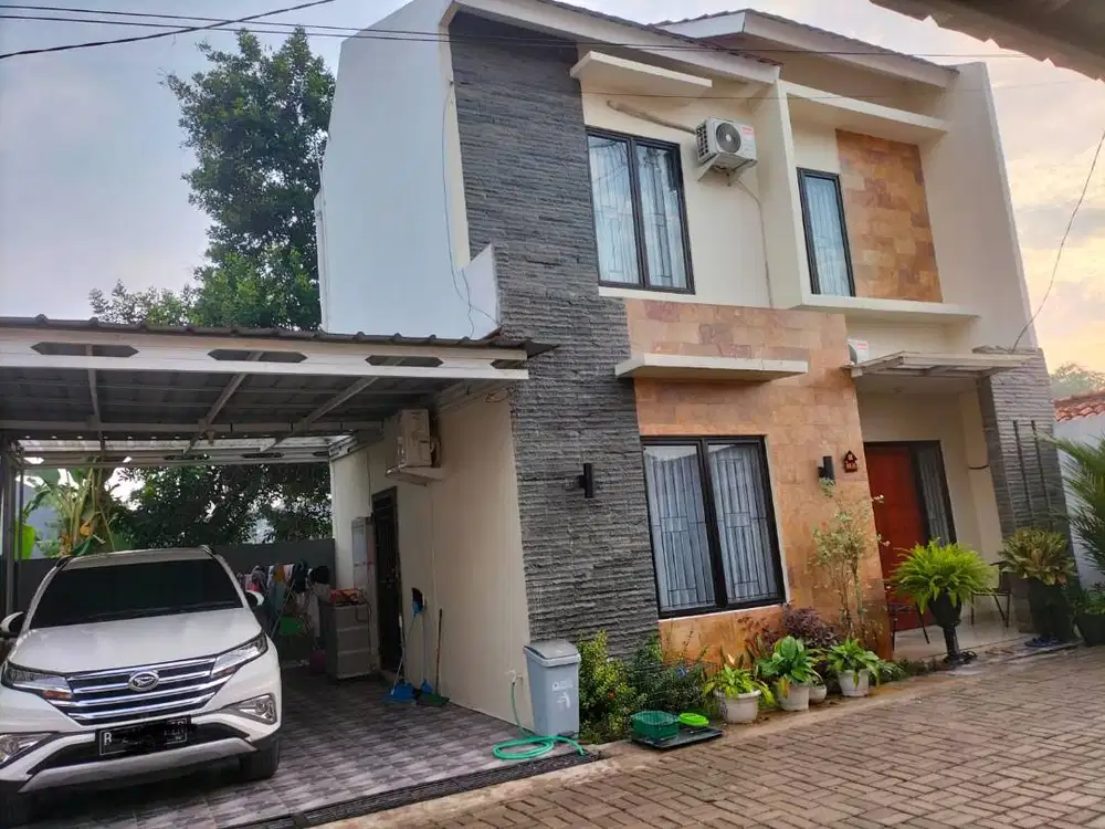 DISEWAKAN RUMAH CLUSTER 2 LANTAI SEMI FURNISHED JATIASIH