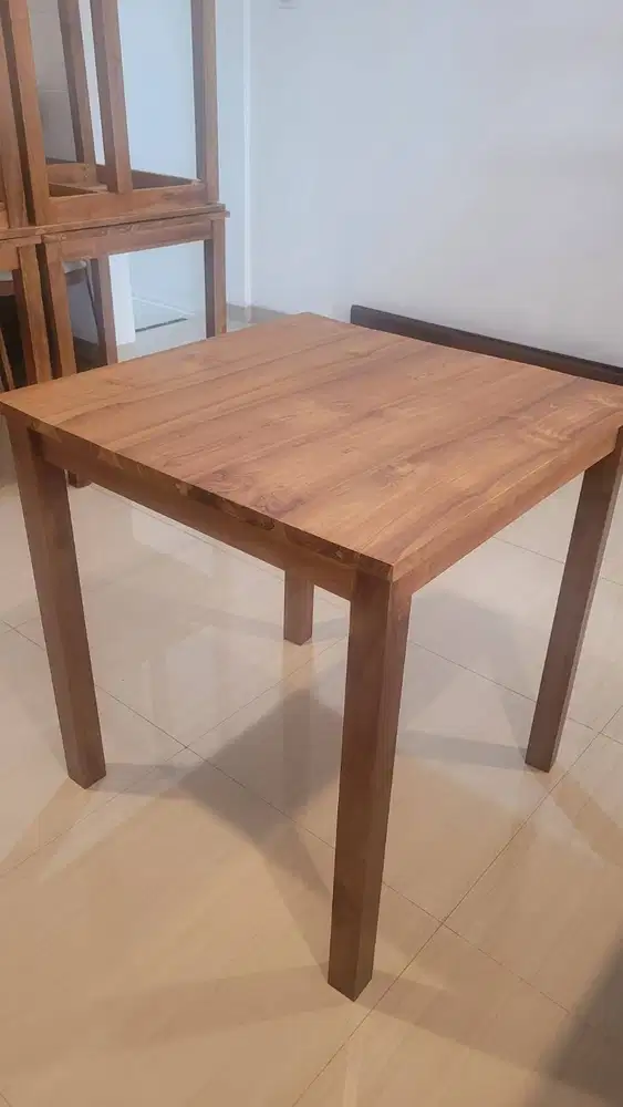 Jual Meja Jati Asli Jepara 70x70cm bekas resto