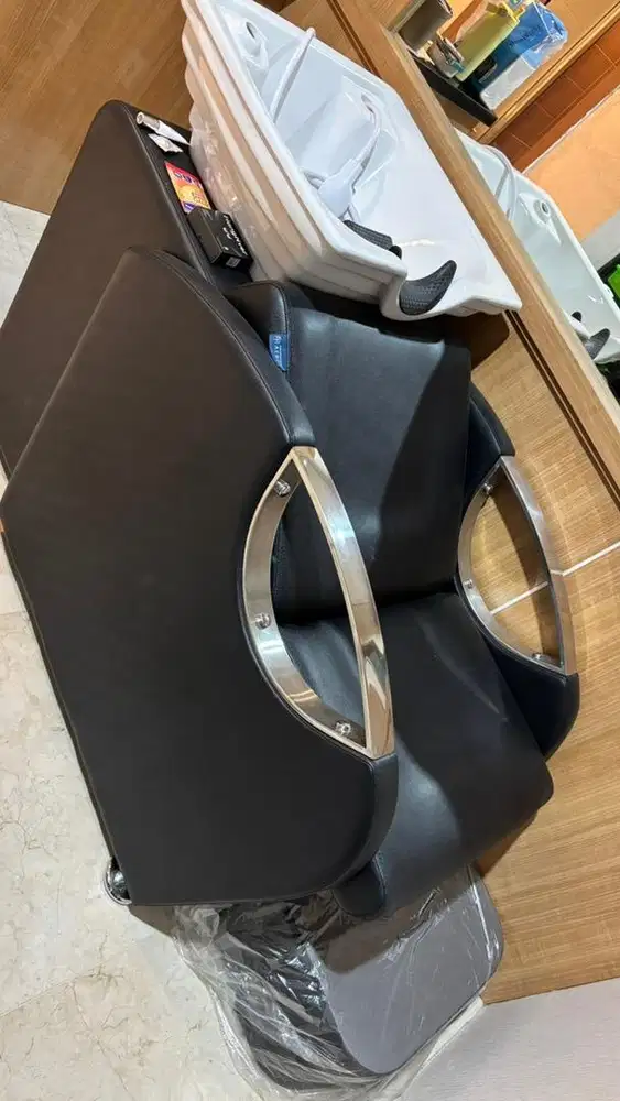 barang-barang salon