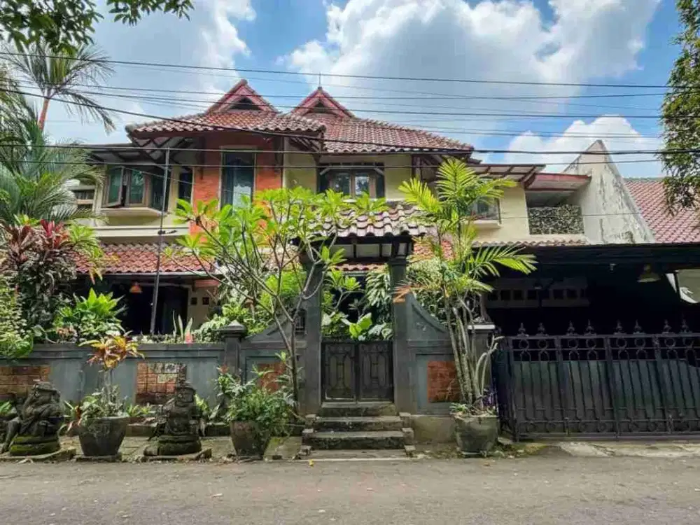 JUAL CEPAT RUMAH 
HANG JEBAT KEBAYORAN BARU JAKSEL